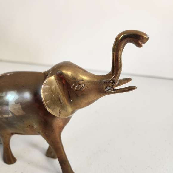 Vintage Mid Century Modern MCM Brass Elephant Figurine Statue 1960s Trunk Up - Picture 5 of 8